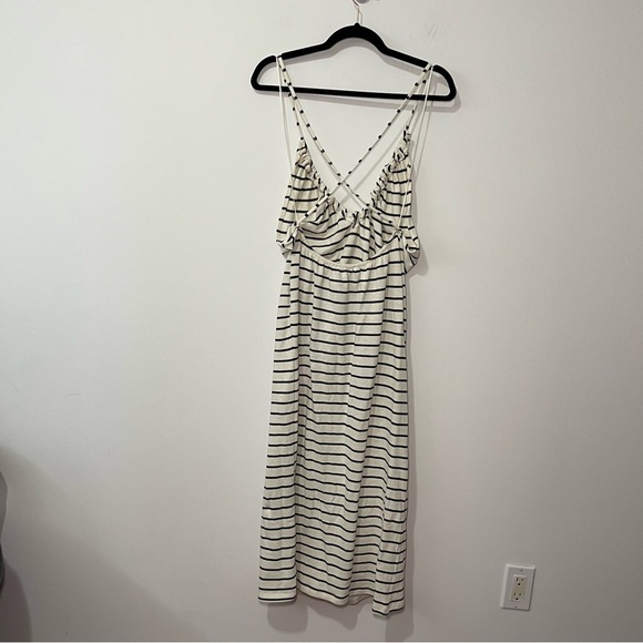 Zara Women’s White Black Striped knit Maxi Dress coastal Crisscross Back size L - Picture 5 of 5